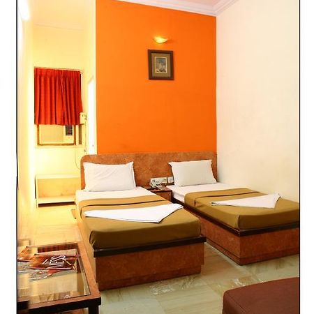 Hotel Suriya International Ченнаи Экстерьер фото