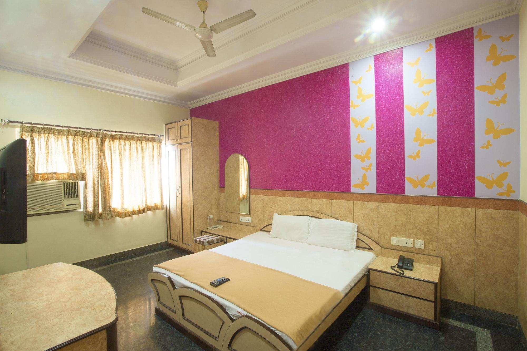 Hotel Suriya International Ченнаи Экстерьер фото
